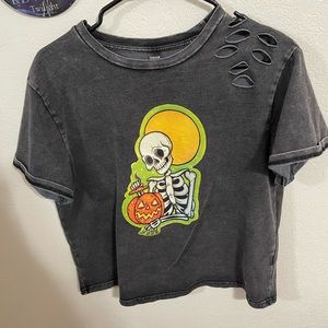 Halloween graphic tee